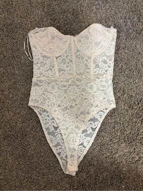 Zara White Lace Strapless Corset Bodysuit Bustier Strapless Lingerie Top Size M